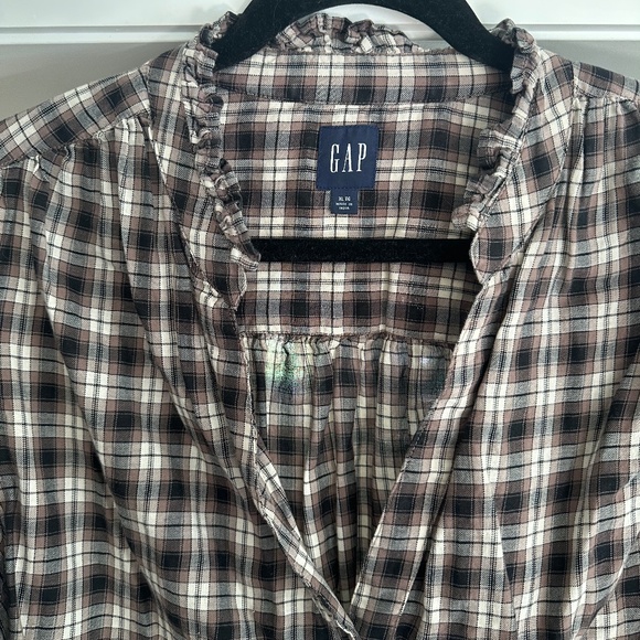 GAP Brown, Black, & Ivory/Cream Plaid Crinkle Gauze Puff Sleeve Shirt - Size XL - Picture 6 of 13